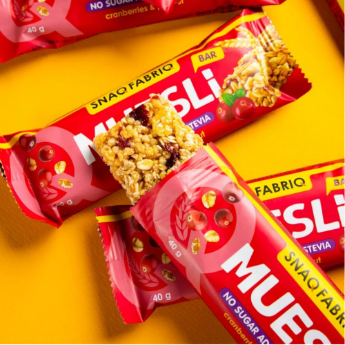 Мюсли-батончик в шоколаде 50 г (Snaq Fabriq)